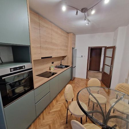 M Apartment Vrsac Luaran gambar