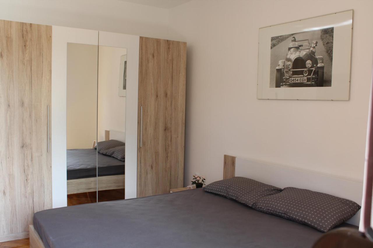 M Apartment Vrsac Luaran gambar