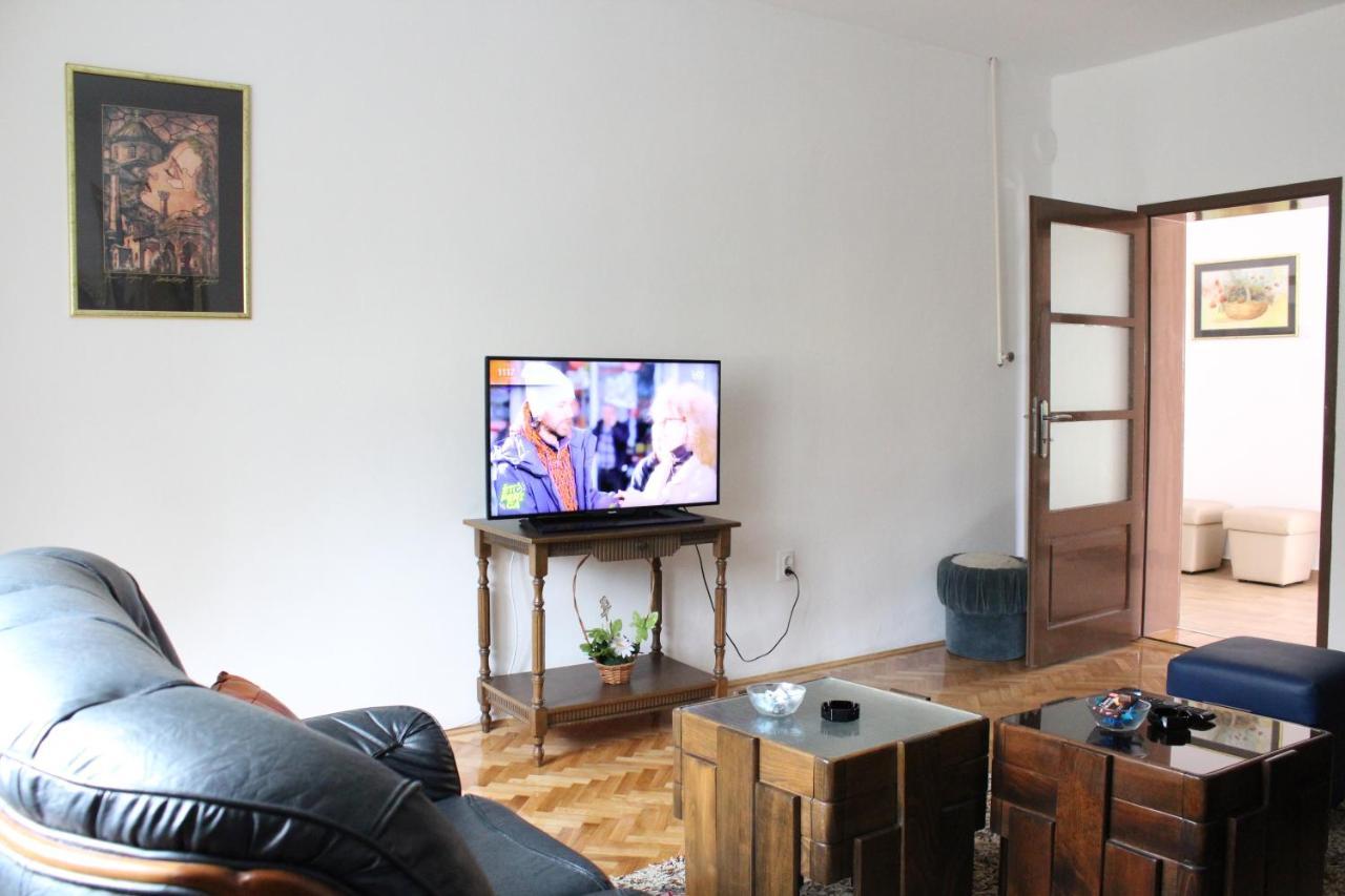 M Apartment Vrsac Luaran gambar